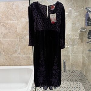 Johnny Was size XL velvet dress in a beautiful plum color new with tags
